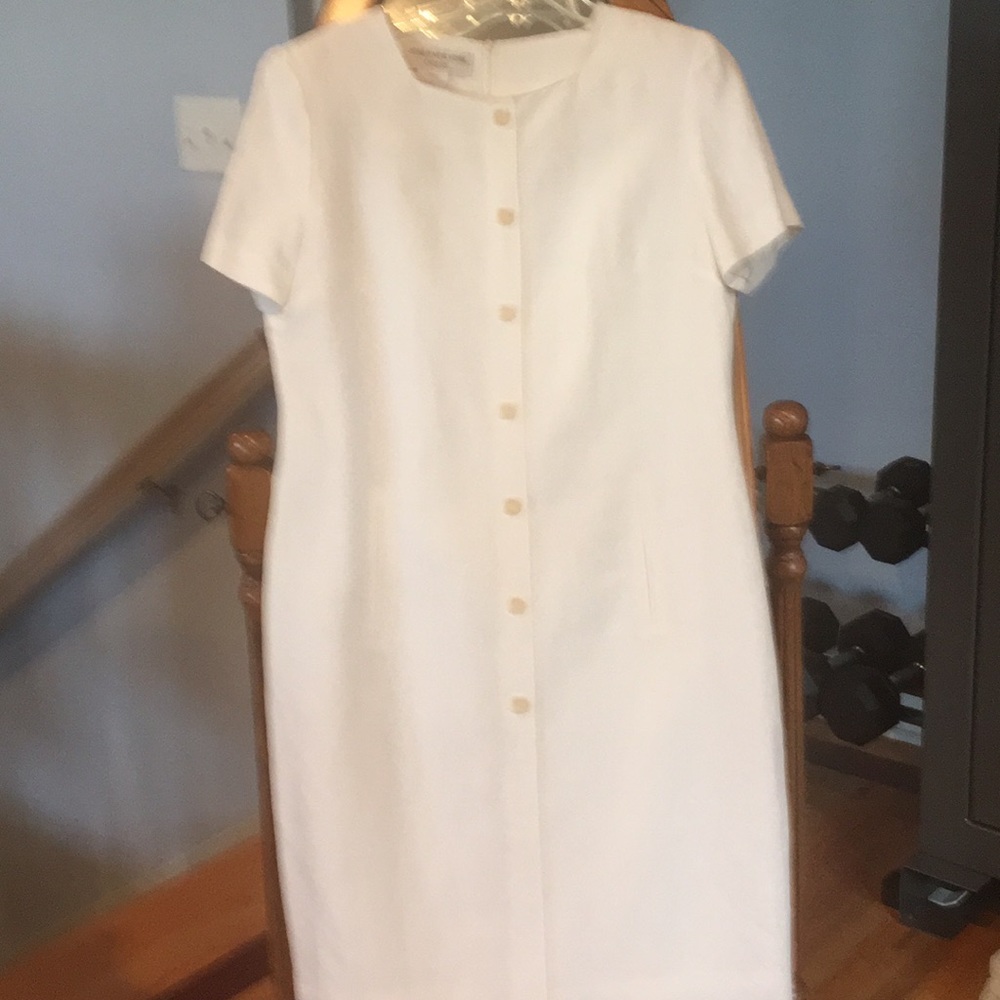 Jones of NY whit dress.